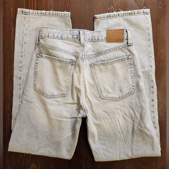 Aeropostale High-Rise Baggy Jean LIGHT Wash Size 4 NWOT - Picture 10 of 12